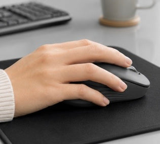Signature M650 L Full Size Wireless Mouse