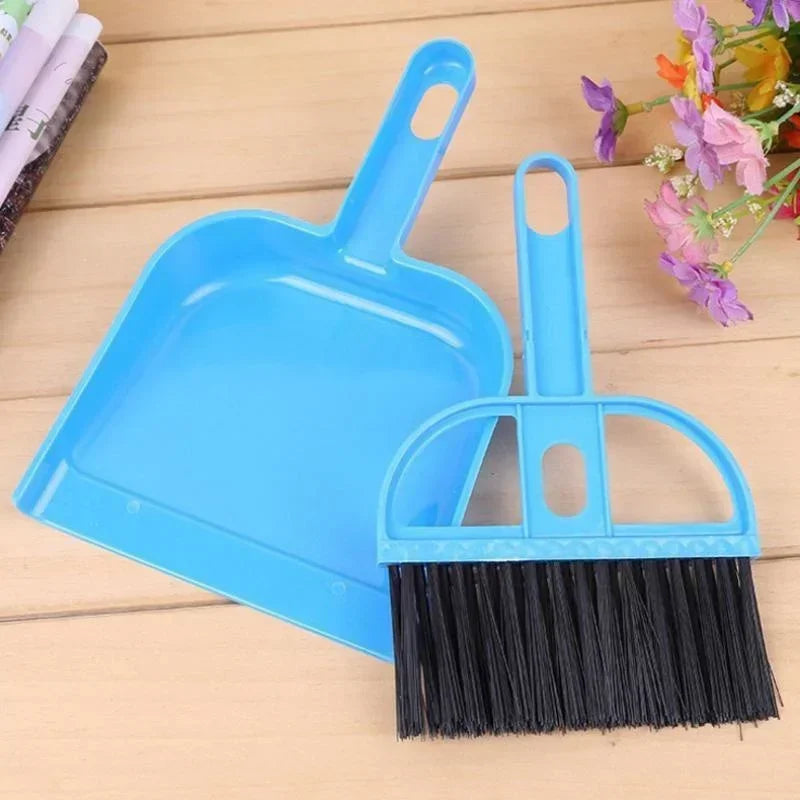 Mini Desktop Sweep Cleaning Brush Small Broom Dustpan Set Shovel Garbage and Sweep The Ingenious Combination Daily Gadgets - Problems Solved