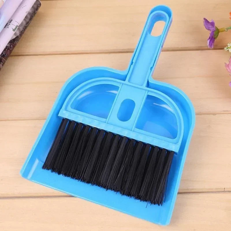 Mini Desktop Sweep Cleaning Brush Small Broom Dustpan Set Shovel Garbage and Sweep The Ingenious Combination Daily Gadgets - Problems Solved
